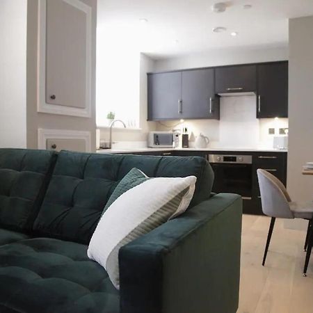 Pass The Keys Apartment 3 Old Conservative Club In Historic Town 카나번 외부 사진