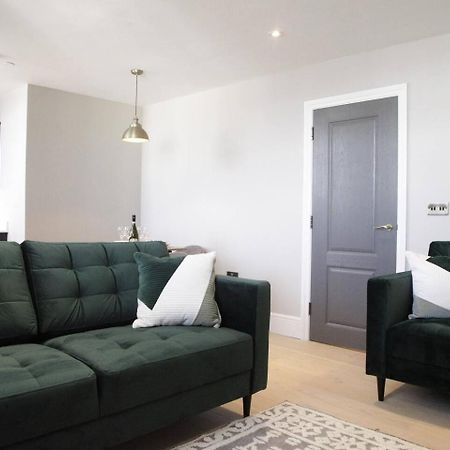 Pass The Keys Apartment 3 Old Conservative Club In Historic Town 카나번 외부 사진