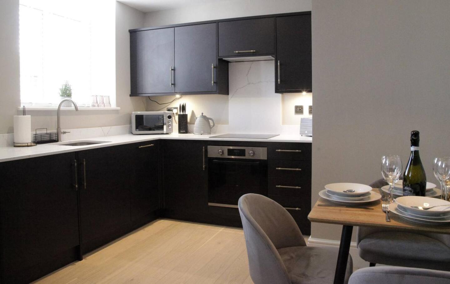 Pass The Keys Apartment 3 Old Conservative Club In Historic Town 카나번 외부 사진