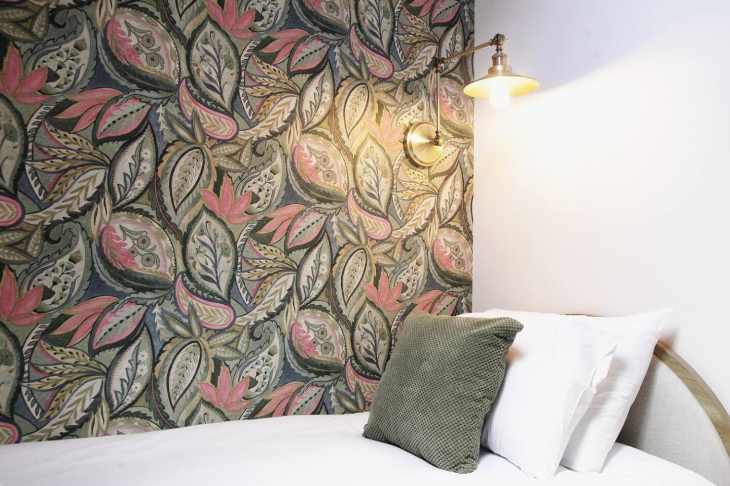 Pass The Keys Apartment 3 Old Conservative Club In Historic Town 카나번 외부 사진